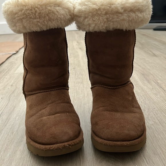 UGG Shoes - UGG boots size 7